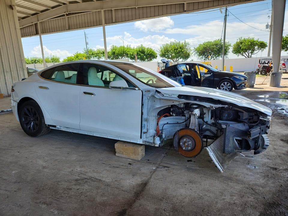 2020 TESLA MODEL S 4