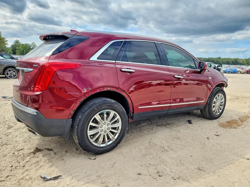 2017 CADILLAC XT5 LUXURY 3