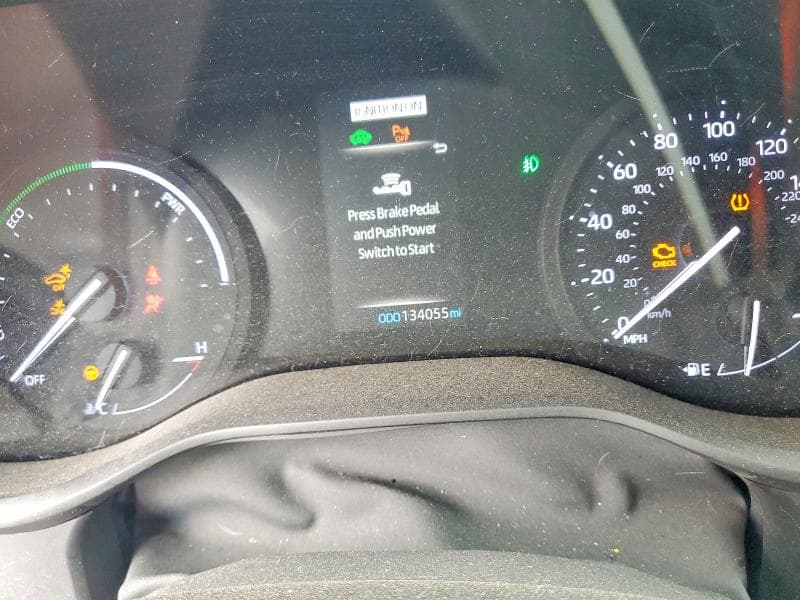 2021 TOYOTA SIENNA XLE 9