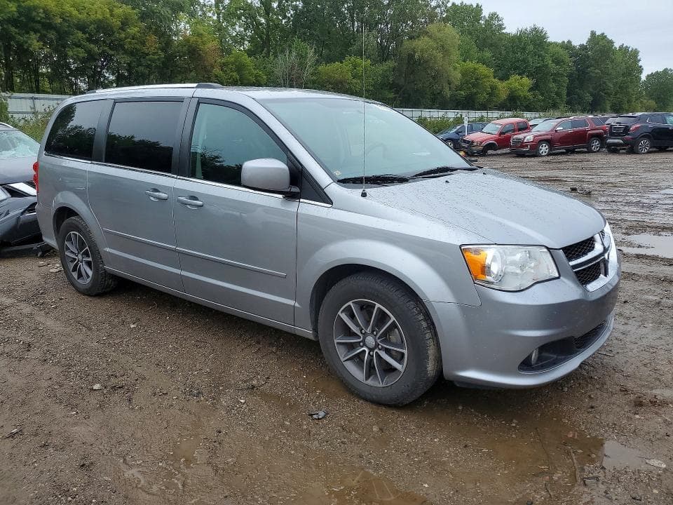 2017 DODGE GRAND CARAVAN SXT 4