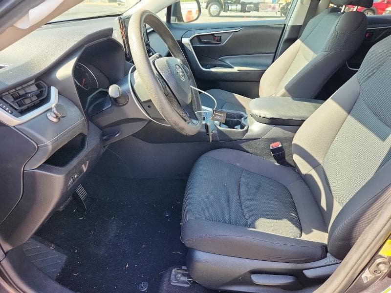 2021 TOYOTA RAV4 LE 7