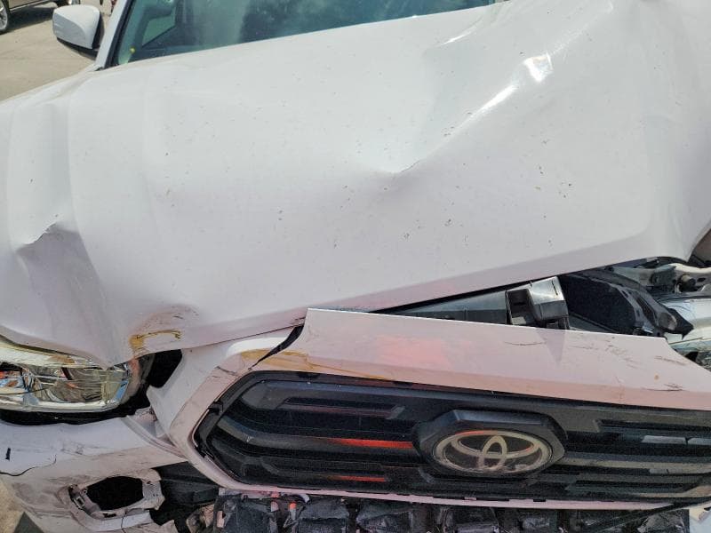 2018 TOYOTA TACOMA SR 11