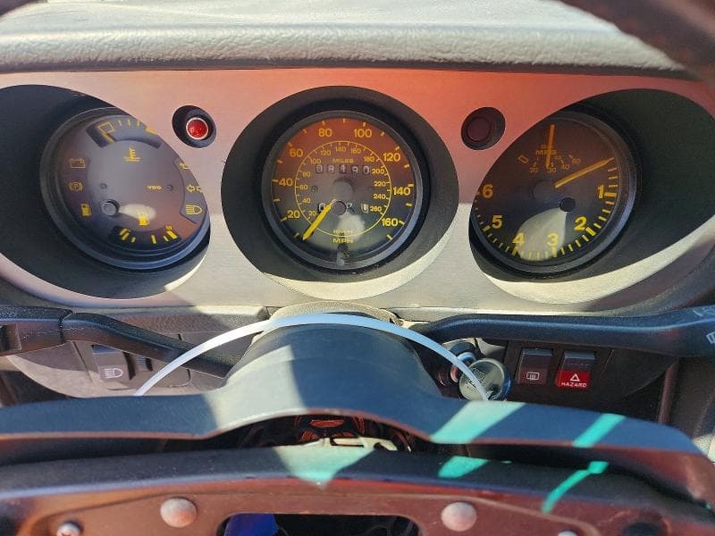 1984 PORSCHE 944 9