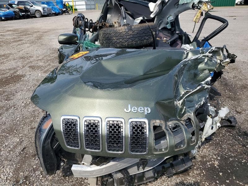 2021 JEEP CHEROKEE LIMITED 11