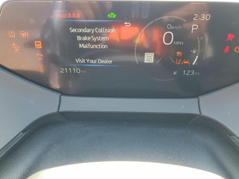 2024 TOYOTA PRIUS XLE 9