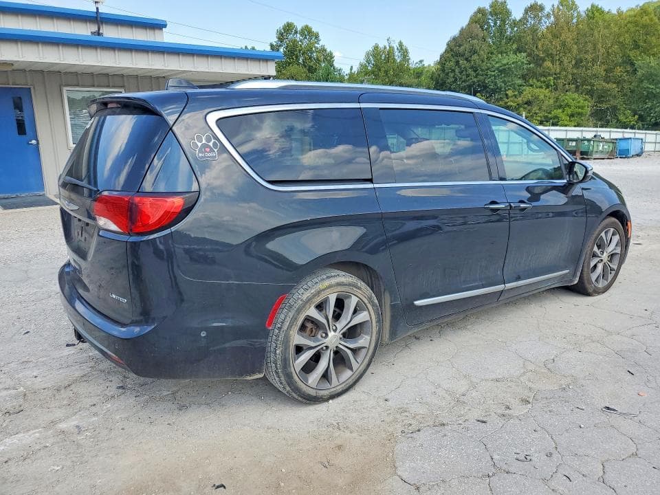 2018 CHRYSLER PACIFICA LIMITED 3