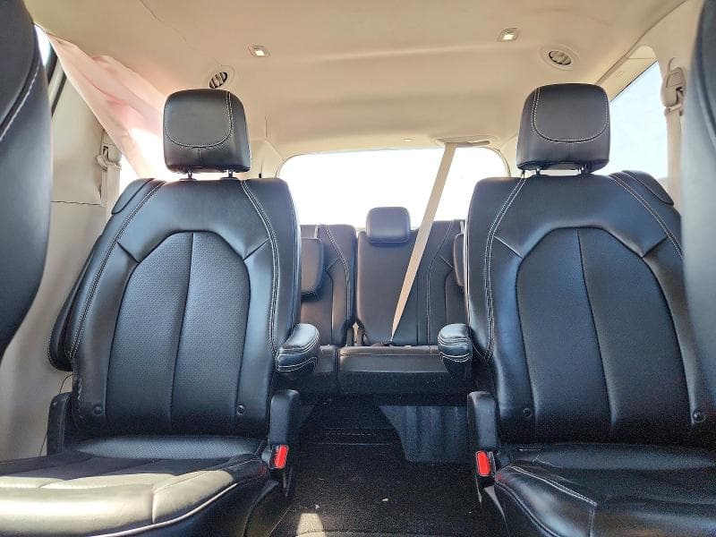2024 CHRYSLER PACIFICA TOURING L 10
