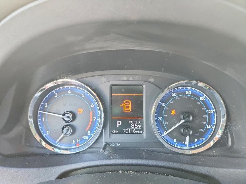 2019 TOYOTA COROLLA L 9