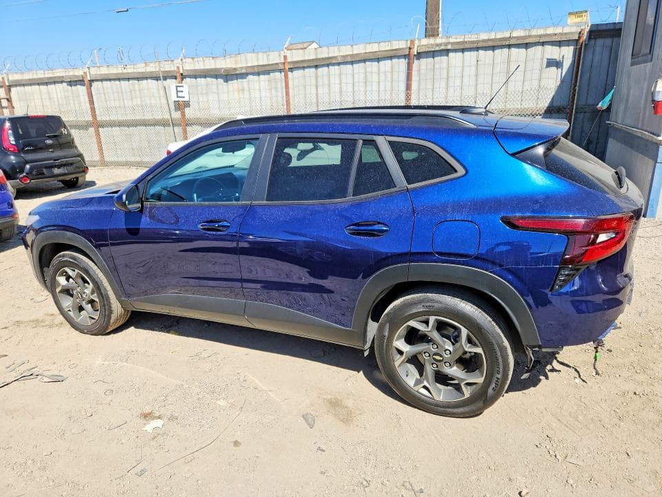 2024 CHEVROLET TRAX 1LT 2