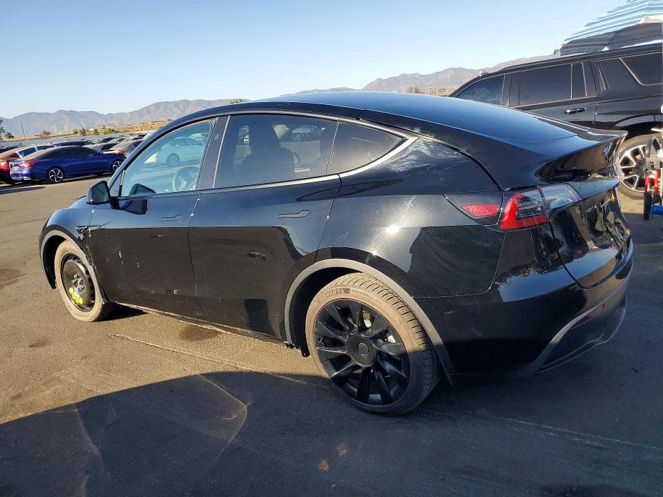 2023 TESLA MODEL Y 2