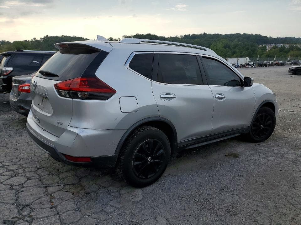 2018 NISSAN ROGUE SV 3