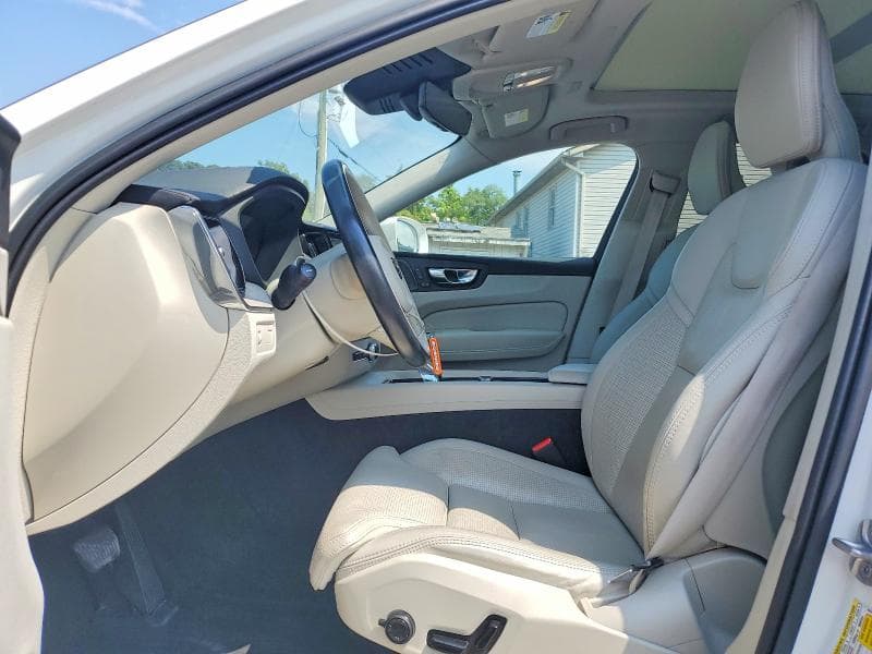 2022 VOLVO XC60 B6 INSCRIPTION 7