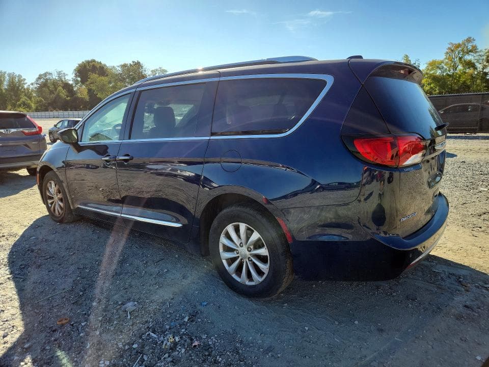 2018 CHRYSLER PACIFICA TOURING L 2