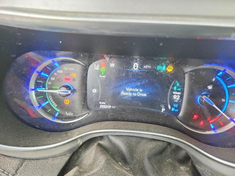 2018 CHRYSLER PACIFICA HYBRID LIMITED 9