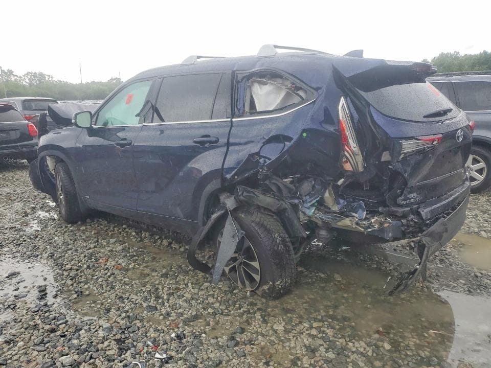 2022 TOYOTA HIGHLANDER HYBRID XLE 2