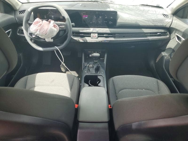 2025 KIA K4 LXS 8