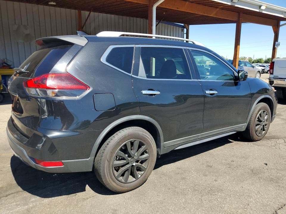 2018 NISSAN ROGUE SV 3