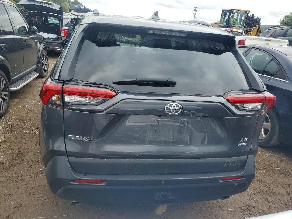 2021 TOYOTA RAV4 LE 6