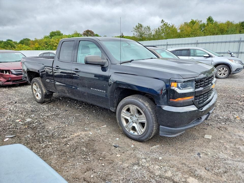 2017 CHEVROLET SILVERADO K1500 CUSTOM 4