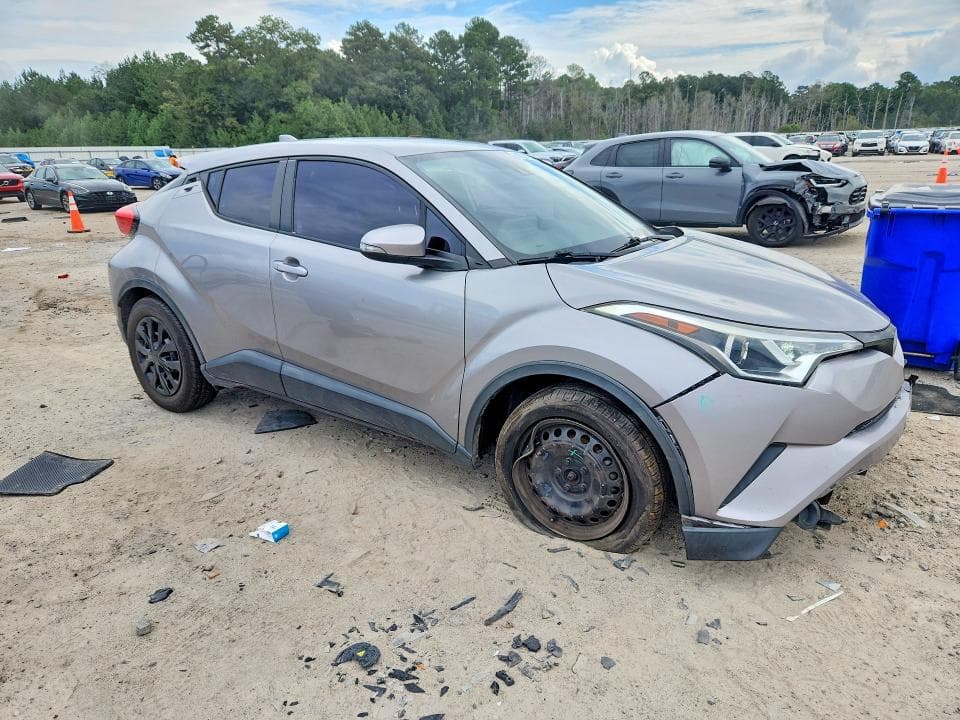2019 TOYOTA C-HR LE 4