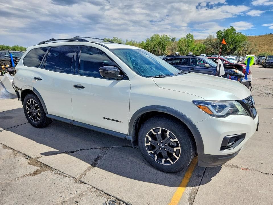 2019 NISSAN PATHFINDER SL 4