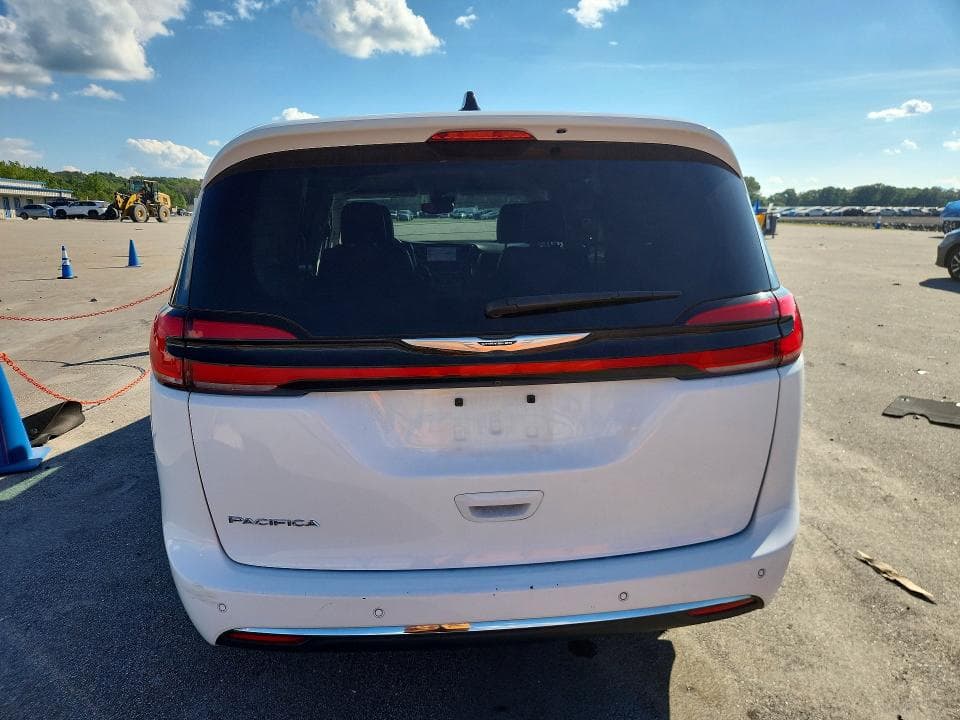 2024 CHRYSLER PACIFICA TOURING L 6