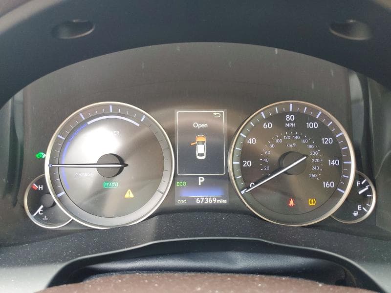 2017 LEXUS ES 300H 9