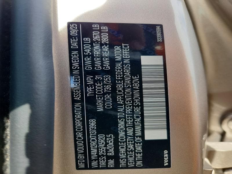 2026 VOLVO XC60 PLUS 13