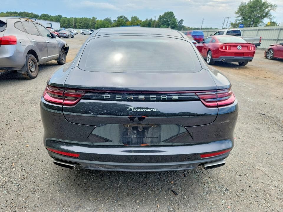 2017 PORSCHE PANAMERA 2 6