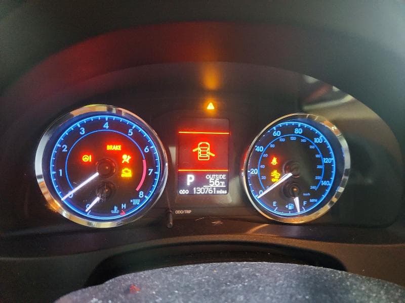 2019 TOYOTA COROLLA LE 9