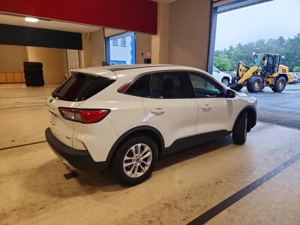 2020 FORD ESCAPE SE 3