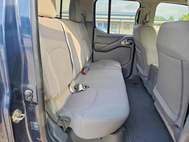 2019 NISSAN FRONTIER SV 10