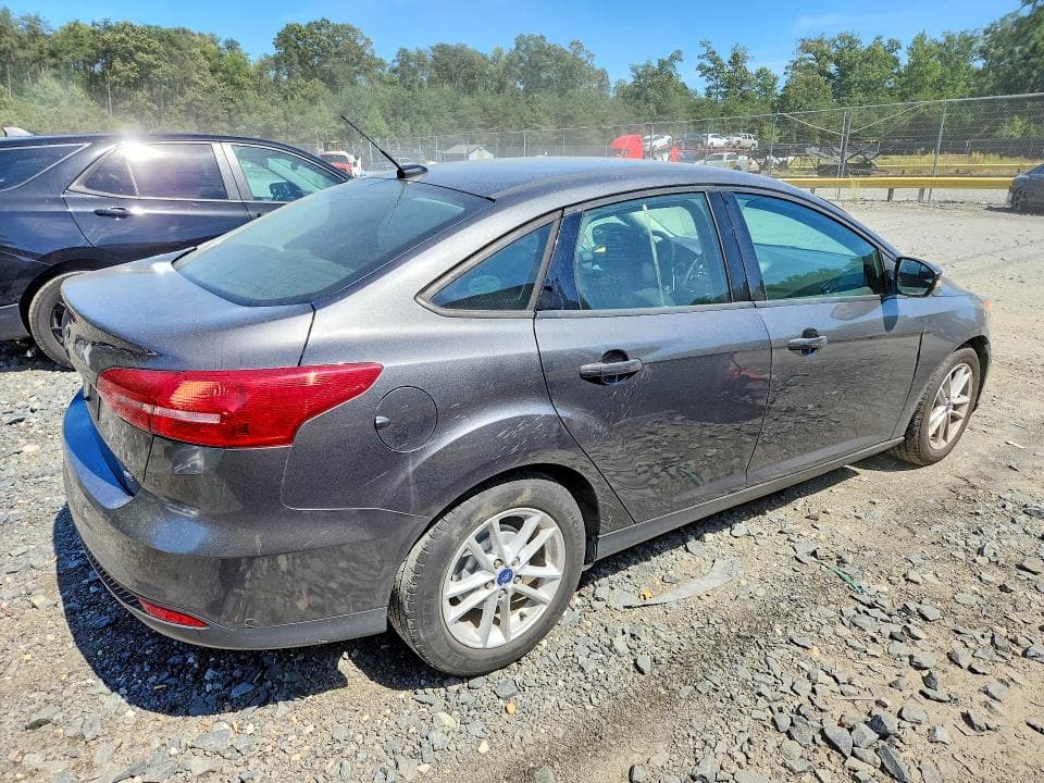 2018 FORD FOCUS SE 3