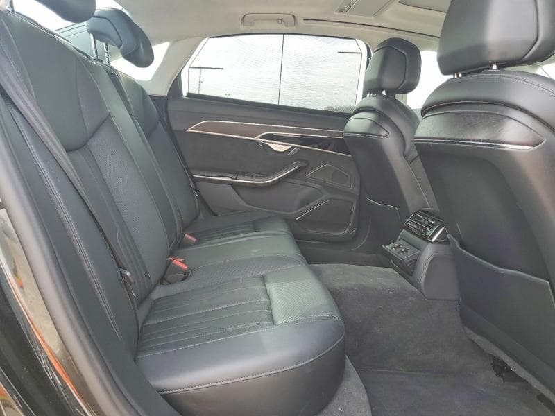 2019 AUDI A8 L 10