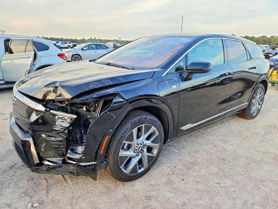 2026 CADILLAC OPTIQ LUXURY - 1