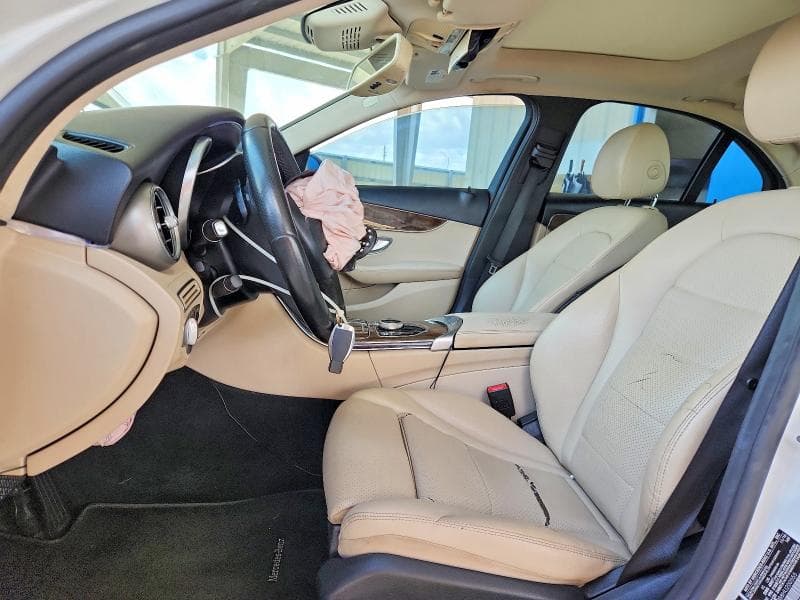 2017 MERCEDES-BENZ C 300 7