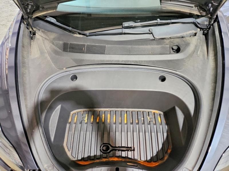 2023 TESLA MODEL 3 12