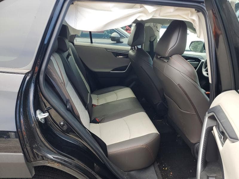 2024 TOYOTA RAV4 ADVENTURE 11