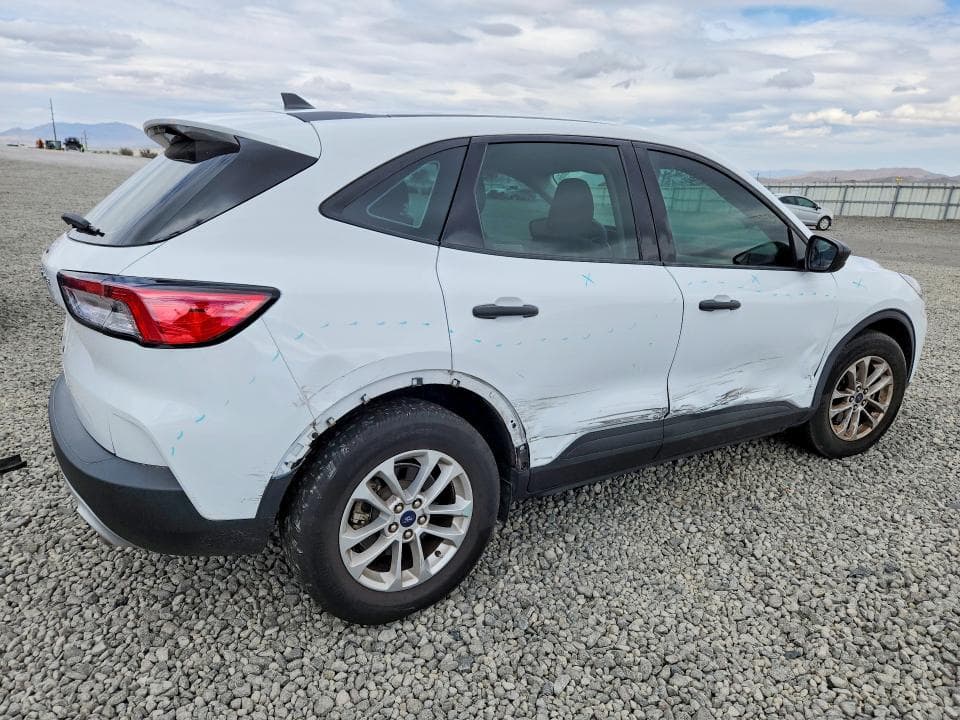 2021 FORD ESCAPE S 3