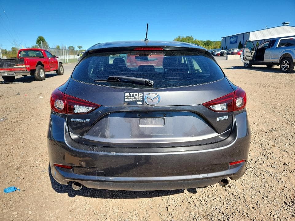 2017 MAZDA 3 TOURING 6