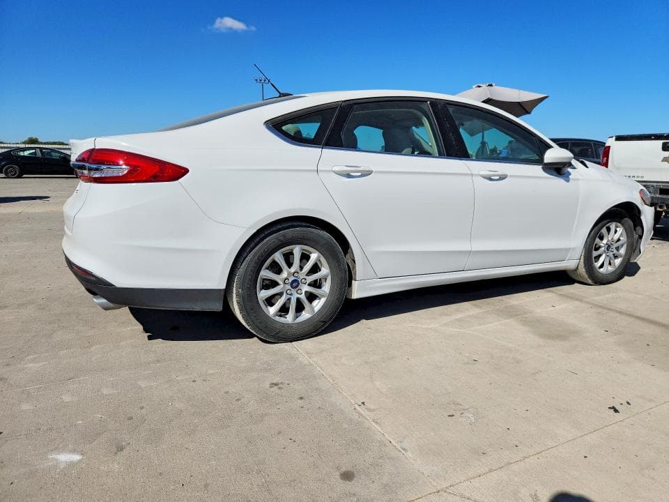 2017 FORD FUSION S 3