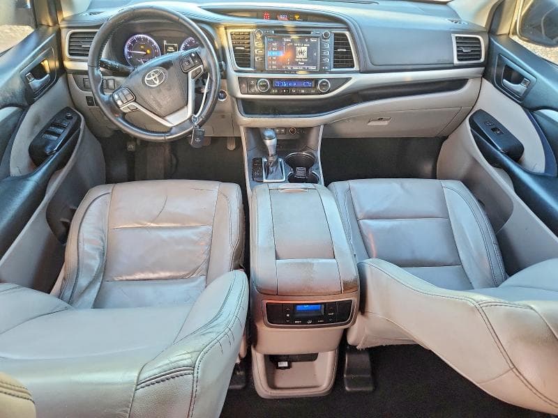 2018 TOYOTA HIGHLANDER XLE 8
