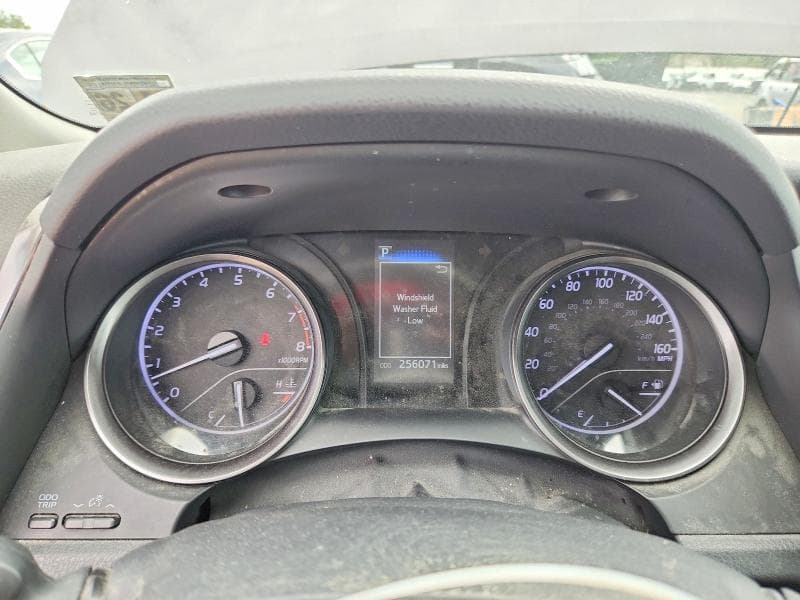 2021 TOYOTA CAMRY SE 9