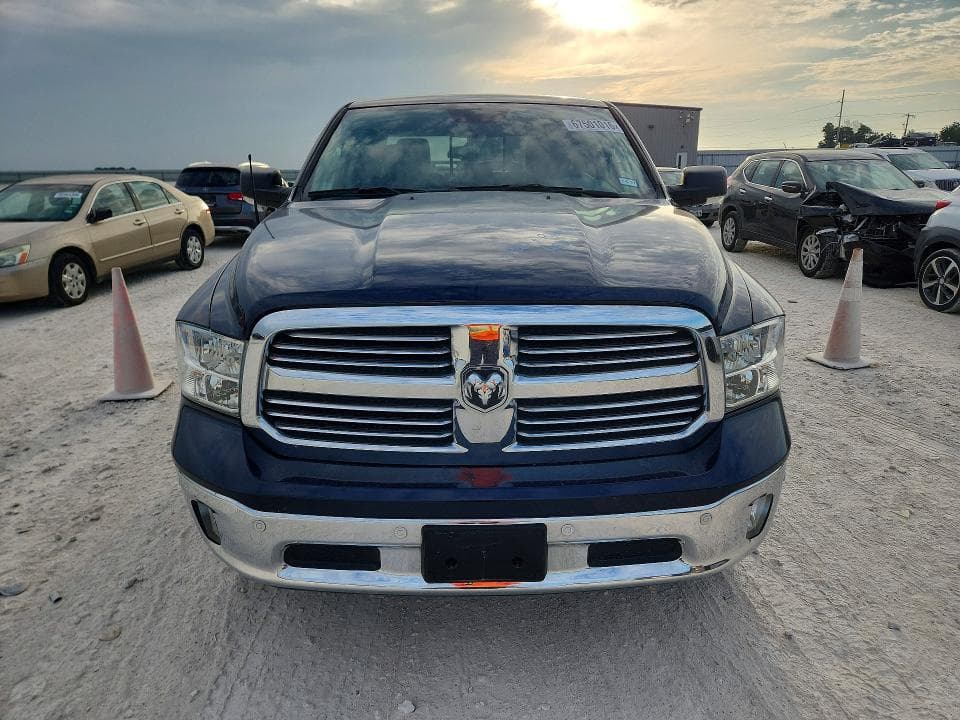 2018 RAM 1500 SLT 5
