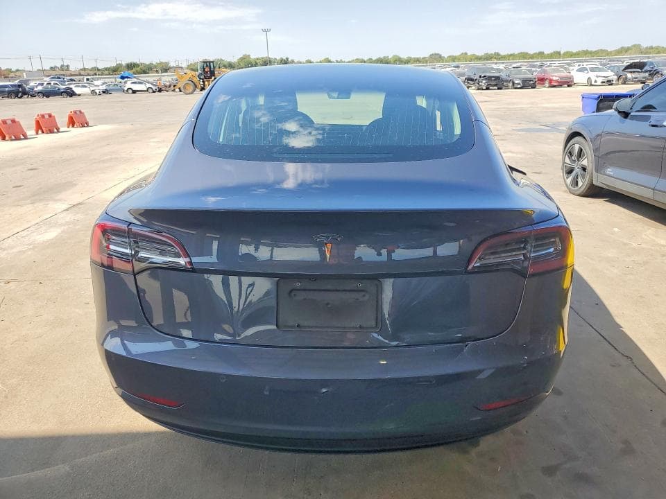 2019 TESLA MODEL 3 6