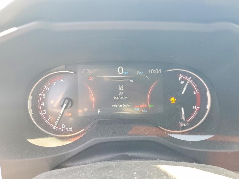 2024 TOYOTA RAV4 XLE 9