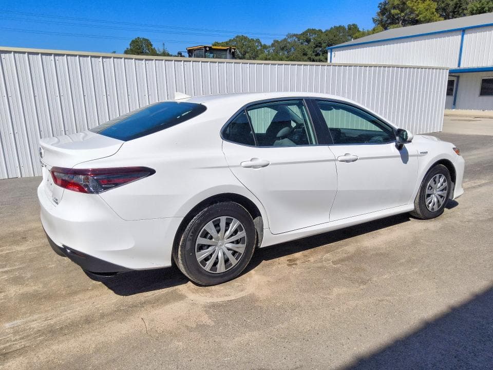 2021 TOYOTA CAMRY LE 3