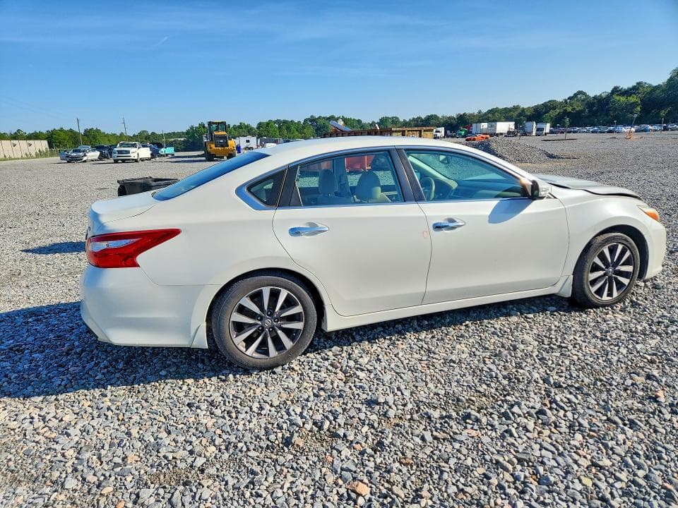2017 NISSAN ALTIMA 2.5 SV 3