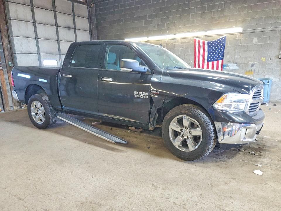 2017 RAM 1500 SLT 4