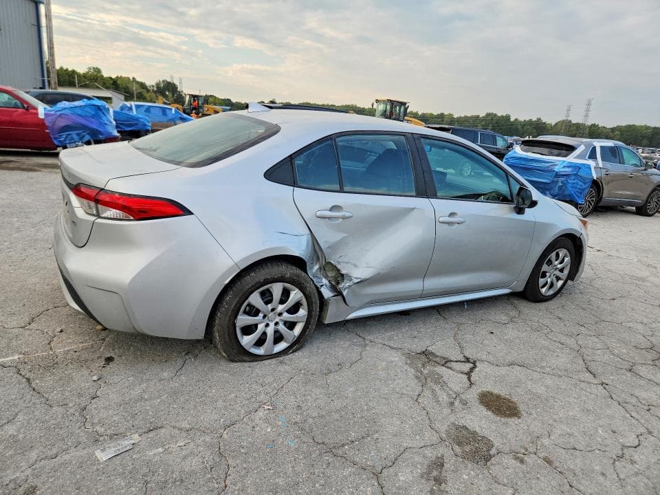 2022 TOYOTA COROLLA LE 3
